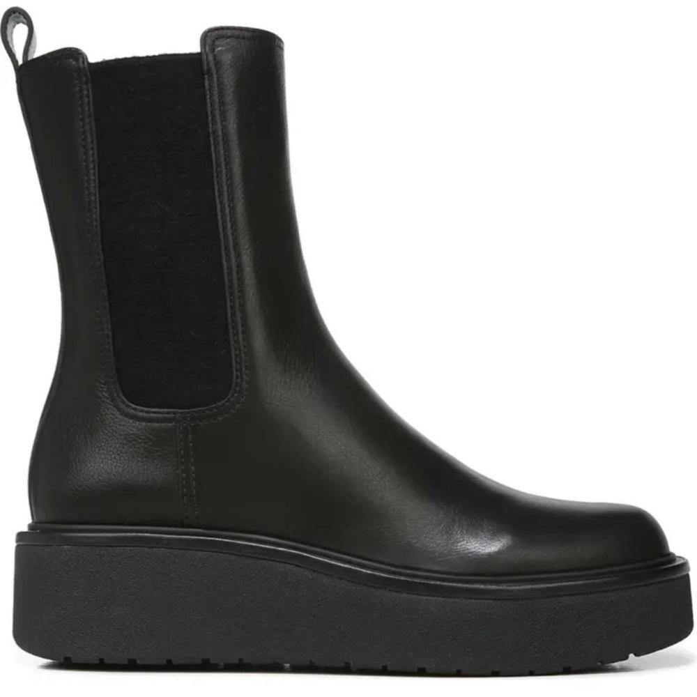 Vince Brinton Women's Water Repellent Lug Sole
Chelsea Boots